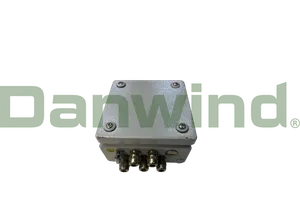 BOX W/13TER. 4 GLAND METAL