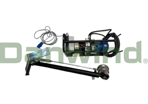 TOOL FOR ROTATION OF HUB 2